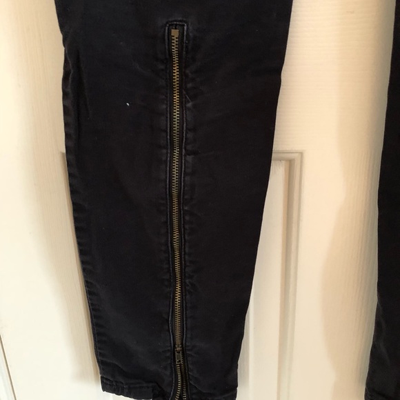 Jennifer Lopez Black Jeggings - Picture 3 of 3